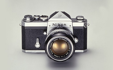 Nikon F